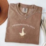 Comfort Colors Funny Boy Mom Goose T Shirt Aesthetic Boy Mama Graphic Tee Cute Motherhood Shirt Trendy Mother s Day Gift.jpg